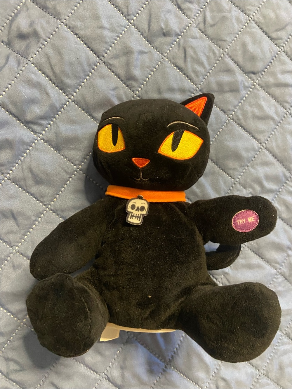HYDE & EEK Animated BIG-EYED Black Cat Plushie *Battery Operated